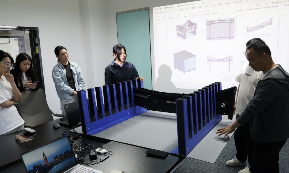 汇源塑胶围板箱+中空板内衬方案助力汽配塑料件物流降本